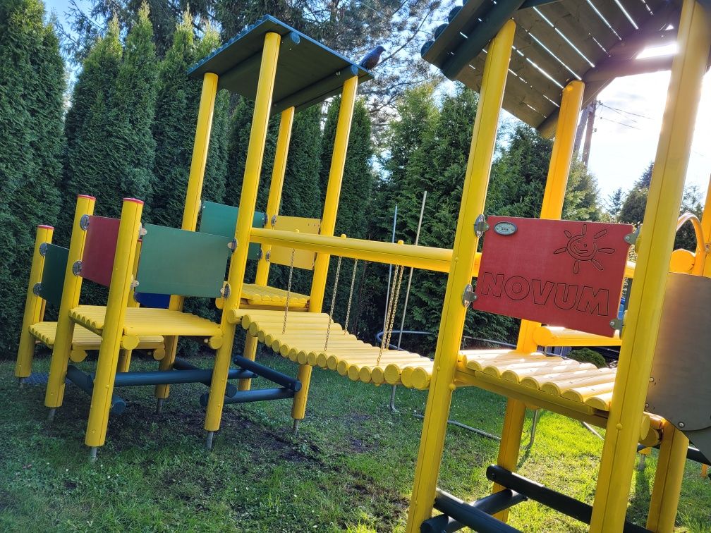 Plac zabaw drewniany ze zjeżdżalnią dla dzieci NOVUM zestaw 13 Orbis