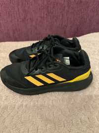 Buty adidas materiałowe 38 2/3