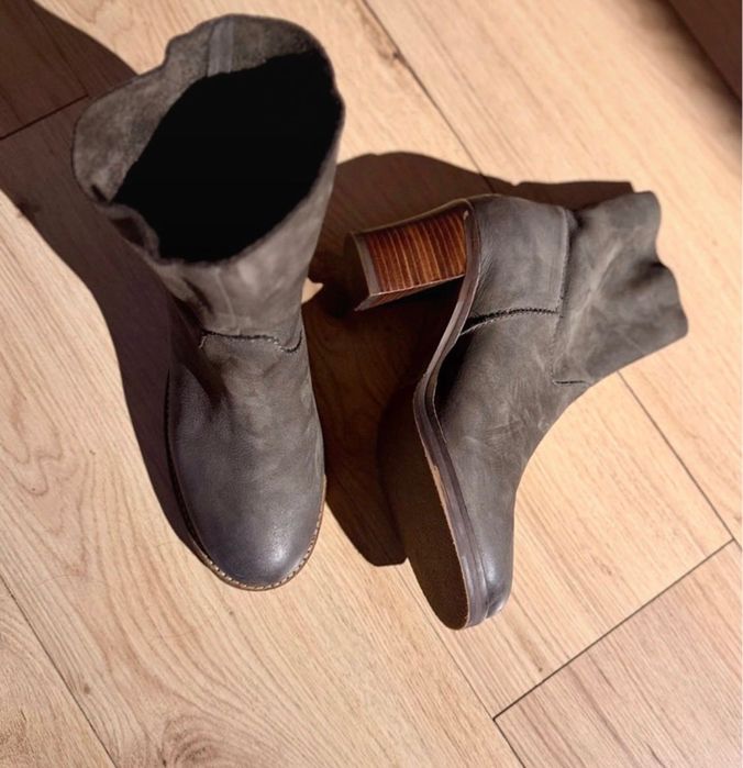 Жіночі черевики Sacha Essentials (оригінал, натуральна шкіра)