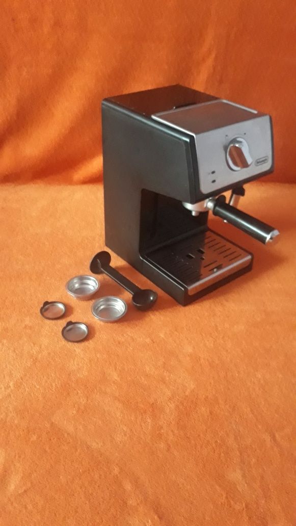 Ekspres delonghi ECP33.21.BK