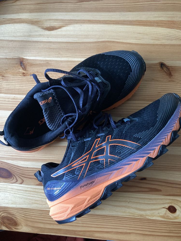 Asics Gel Trabuko 10