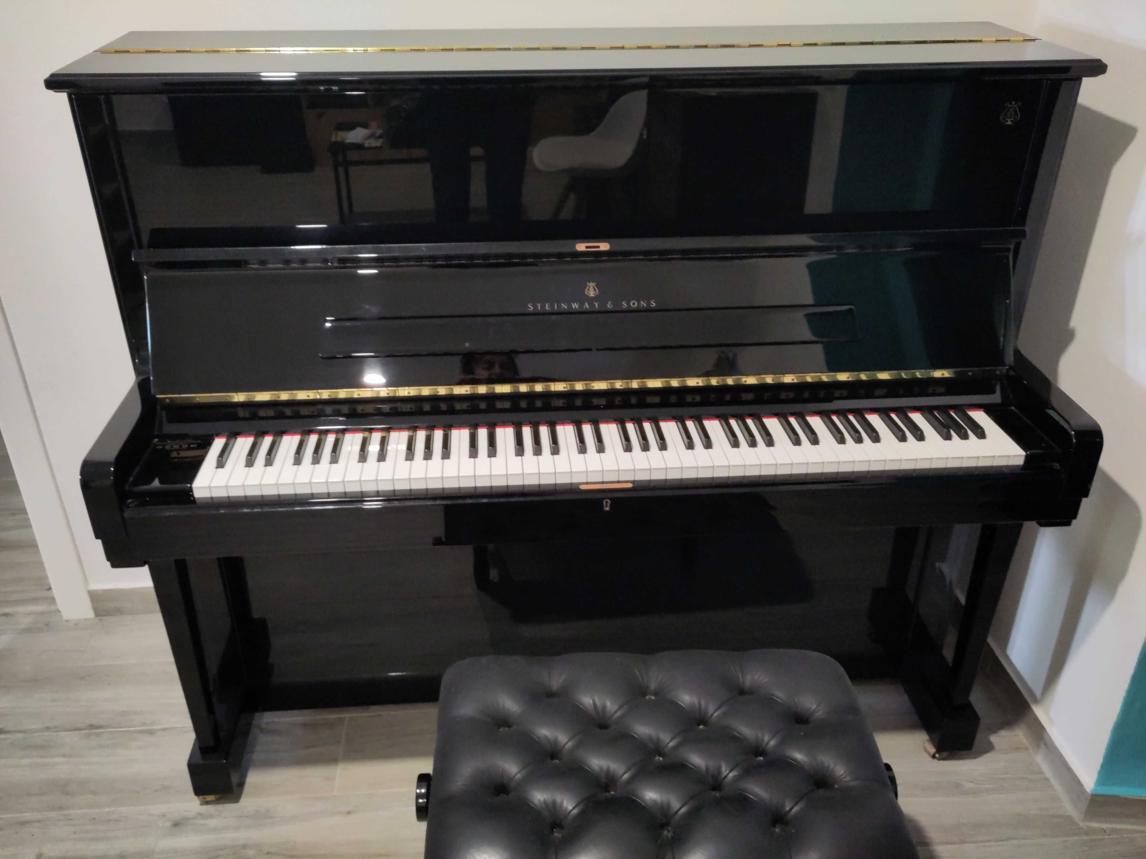 piano vertical Steinway V 125