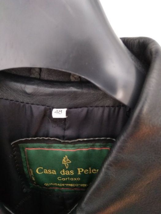 Casaco em pele preto