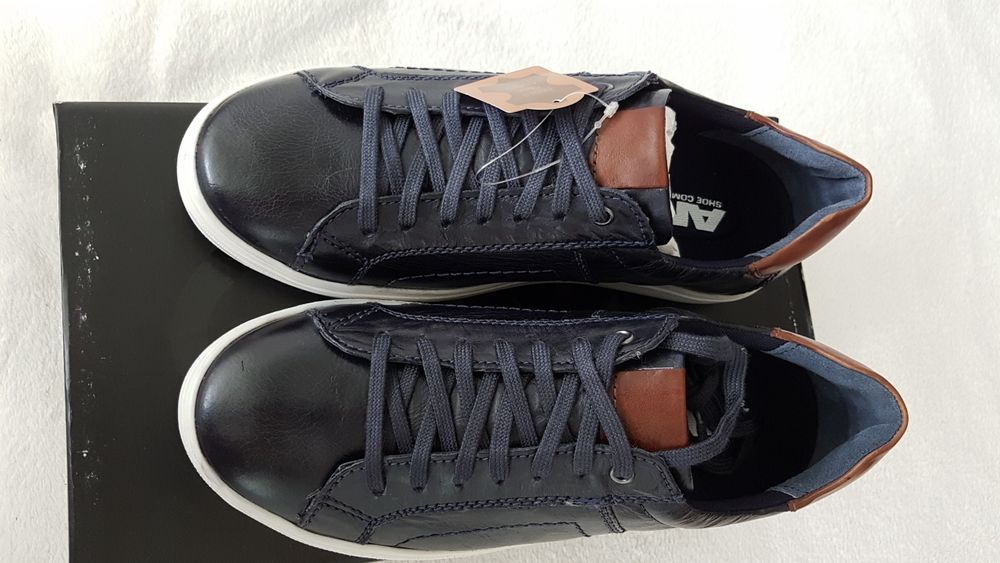 Кожаные кроссовки немецкой фирмы Am Shoe 39,41р,стелька 27см,оригинал.