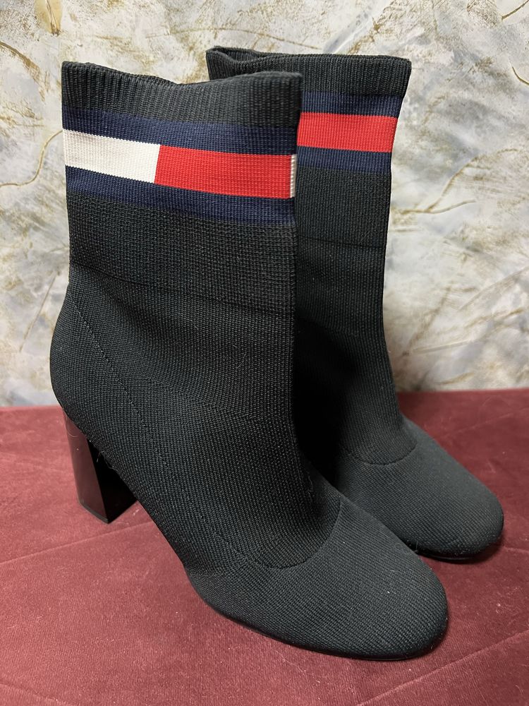 Botki Tommy Hilfiger 38 skarpetowe