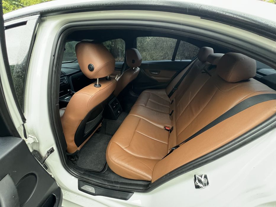 BMW f30 328i.