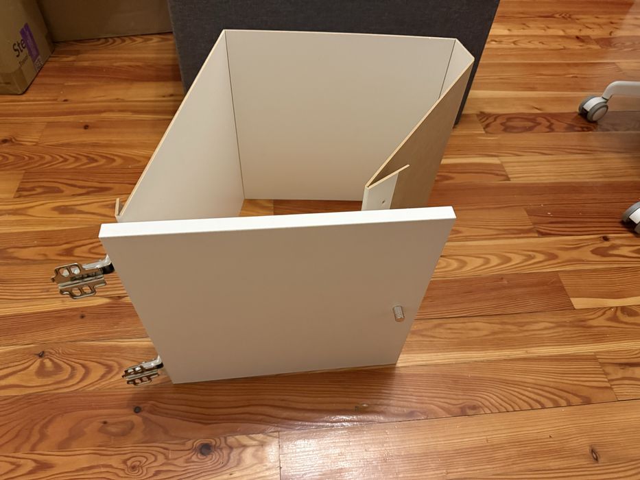 Wklad kallax bialy z drzwiami