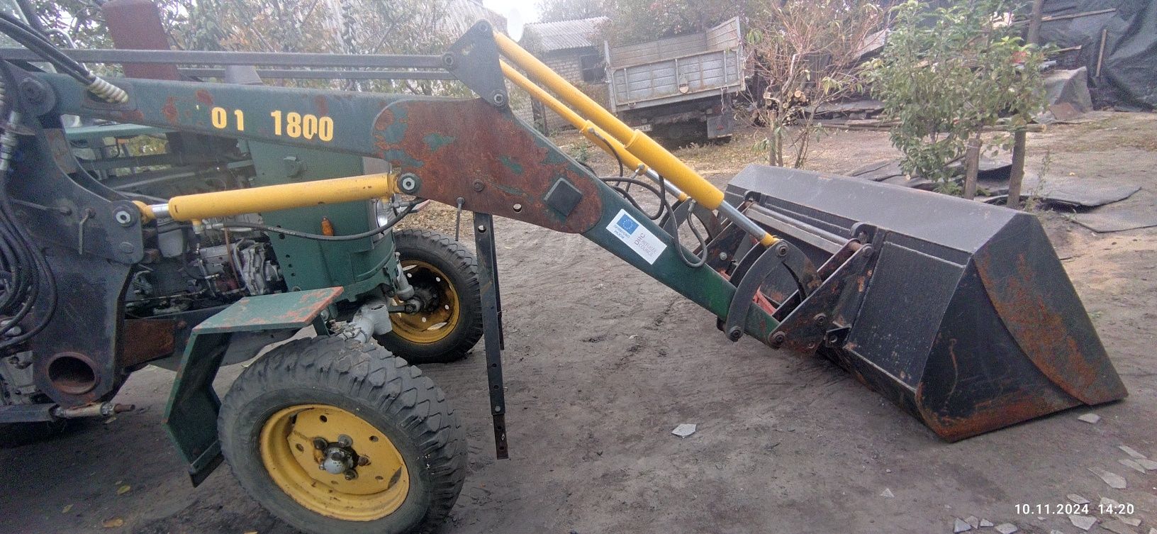 Продам трактор ЮМЗ - 6 с фронтальным погрузчиком Dellif Strong 1800