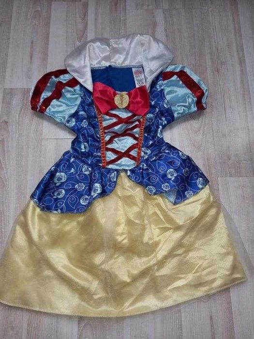 Карнавальное платье белоснежки