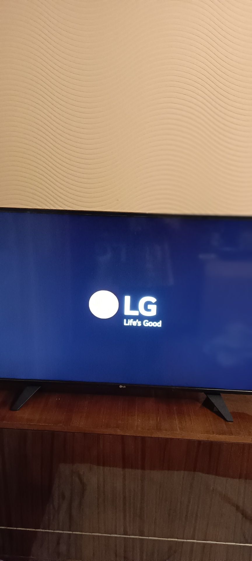 Телевизор LG 43 LH500T
