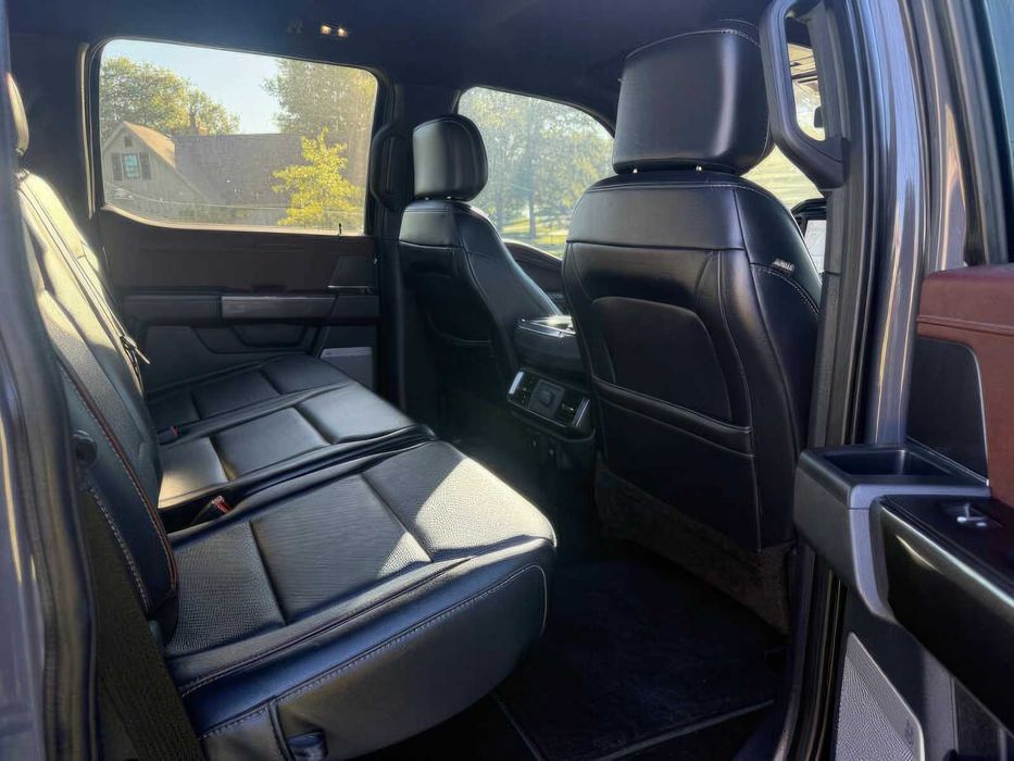 Ford F-150 Lariat      2021