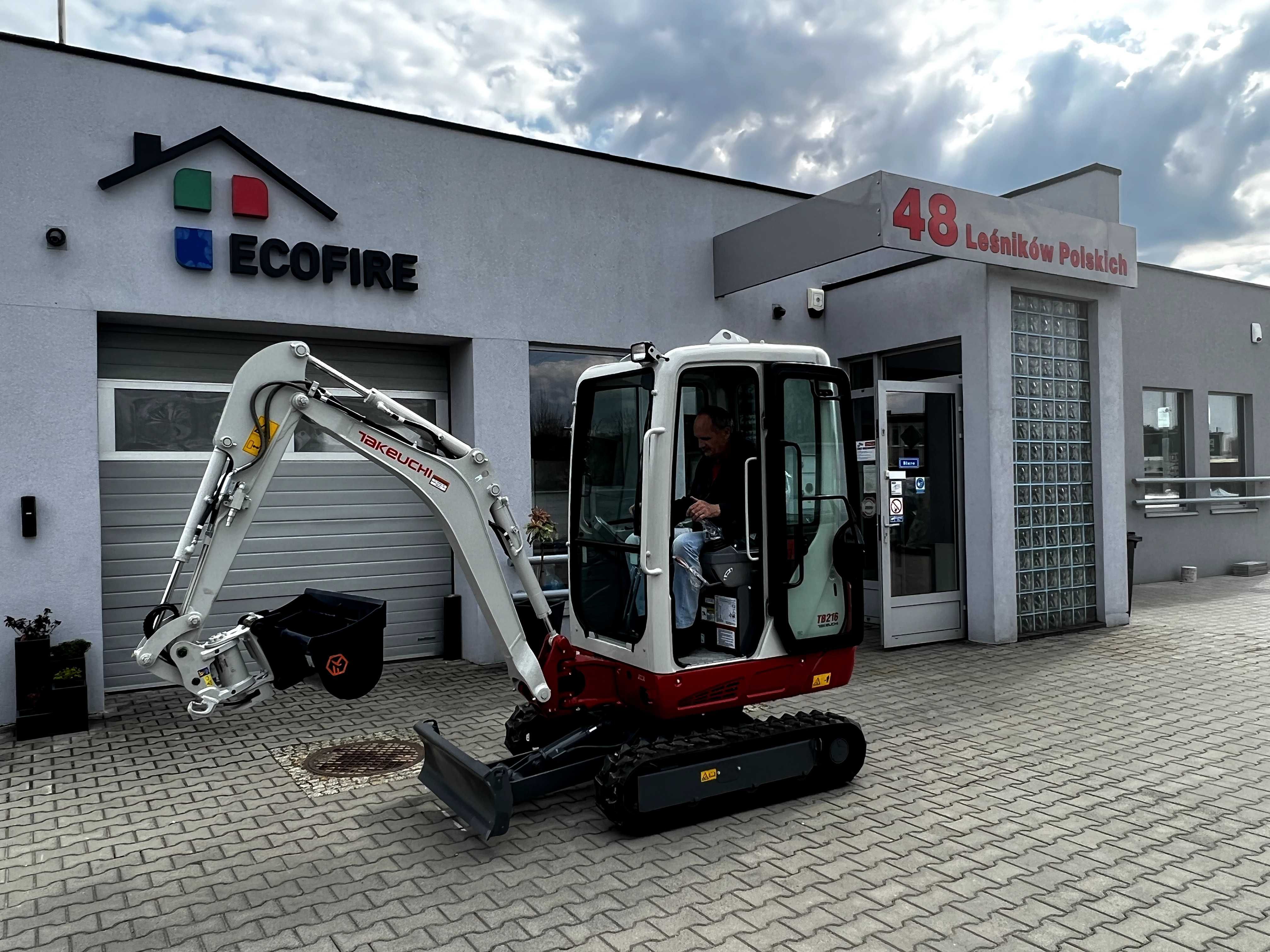 Minikoparka Takeuchi TB216 z Powertilt + osprzęt do wynajęcia