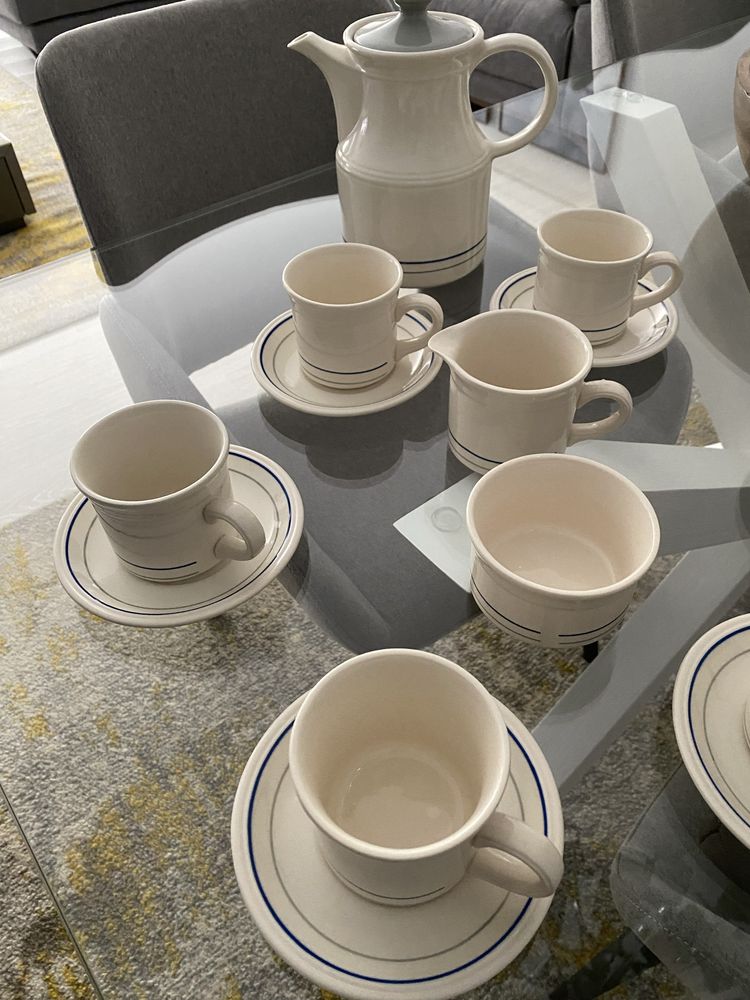 Serviço de chá em porcelana inglesa