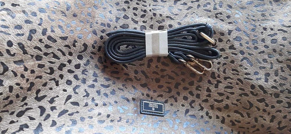 Дорожная сумка саквояж под Gucci, хорошего качества,б/у