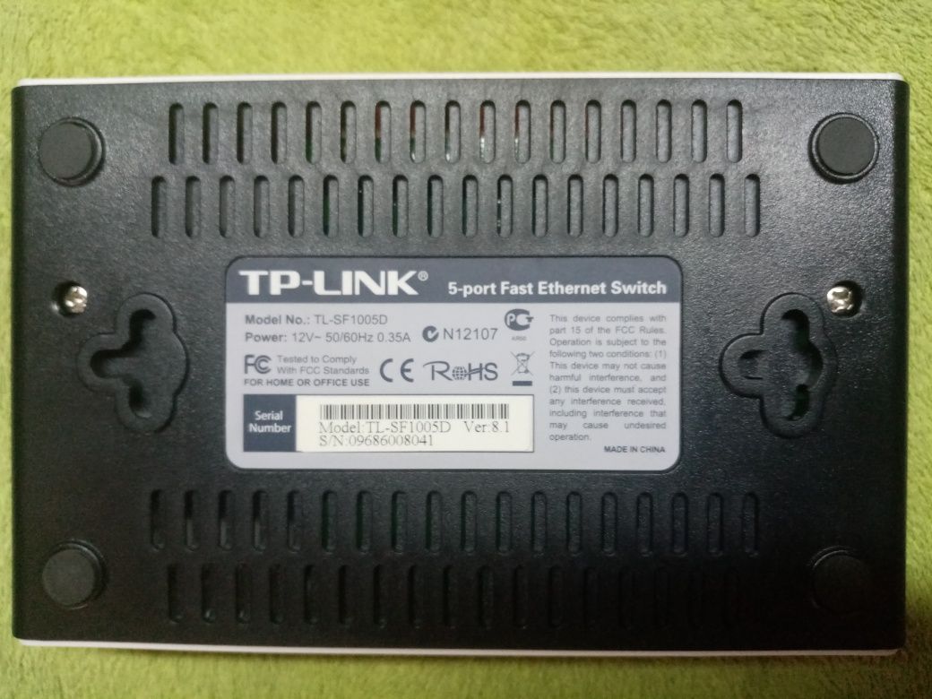Комутатор мережевий TP-LINK TL-SF1005D+Маршрутізатор D-LINK DSL-2540U