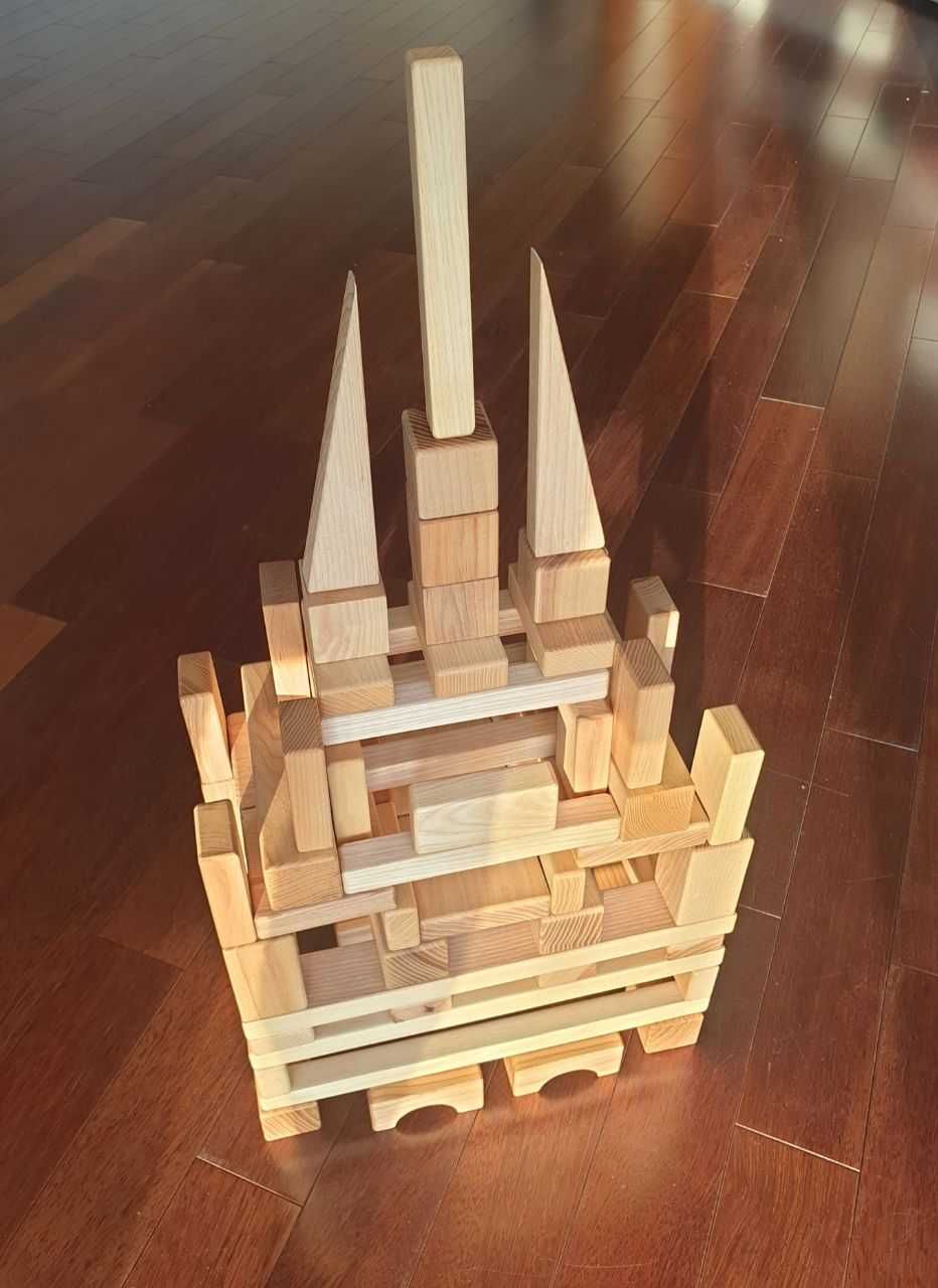 Дерев'яний конструктор (дерев'яні кубики)