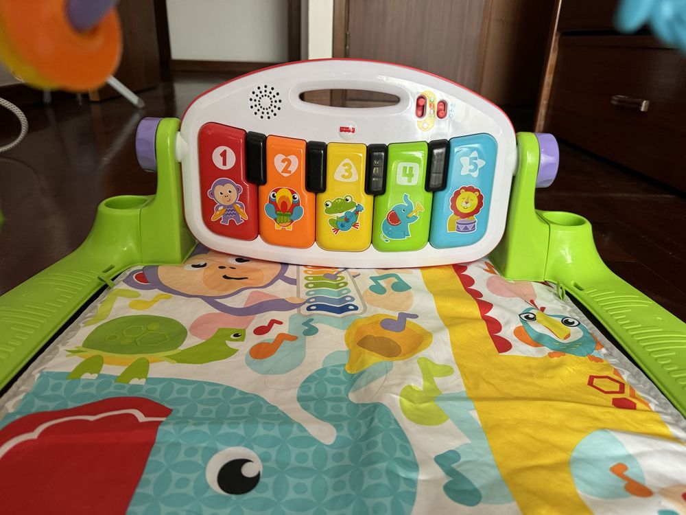 Ginasio Actividades Bebe Fisher Price