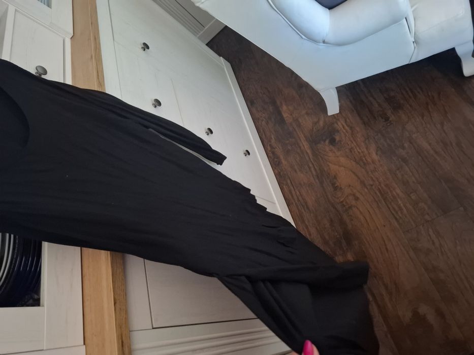 Czarna bluzka luźna odkryte ramiona 40 42 44