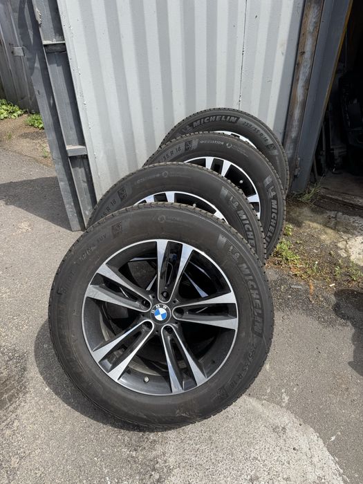 Шини,диски в зборі