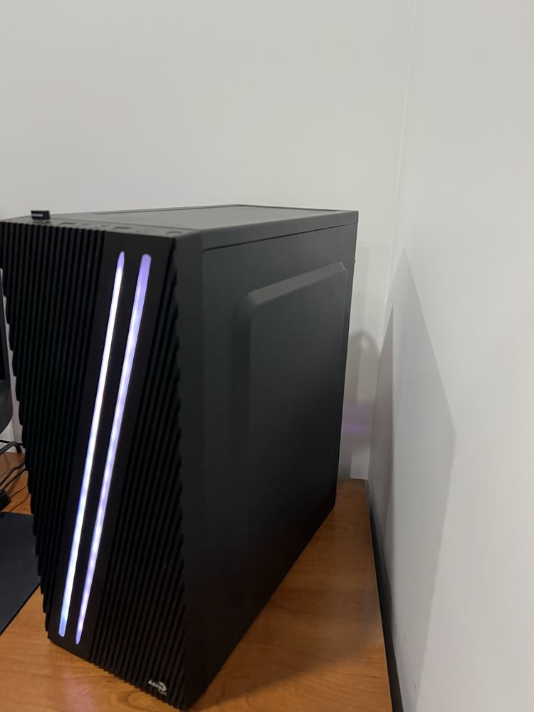 Caixa/ chassi de computador RGB Aero Cool