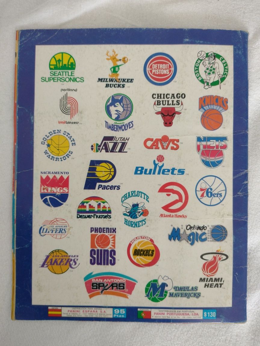 Vendo caderneta de coleção Basketball 91/92