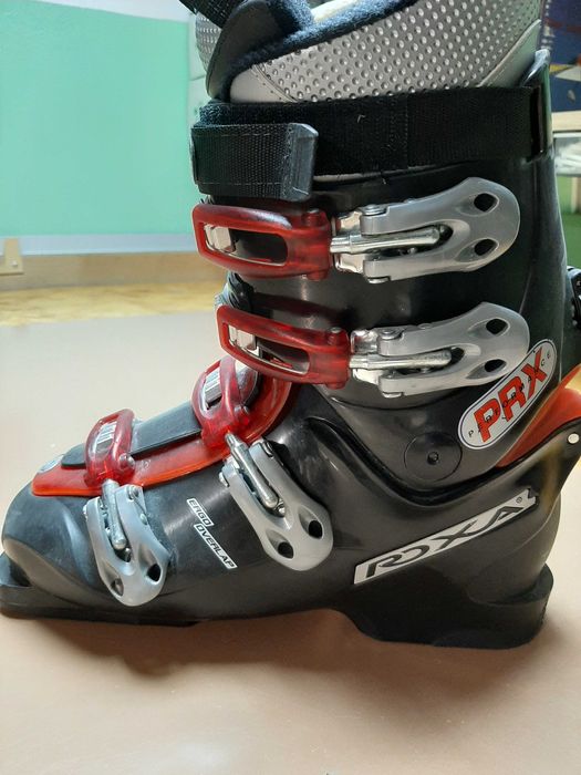 Sprzedam buty narciarskie damskie ROXA