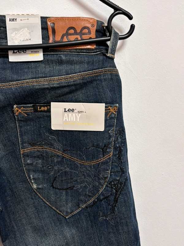 Spodnie damskie jeansowe Lee Amy W24 L31 ciemne klasyczne slim fit