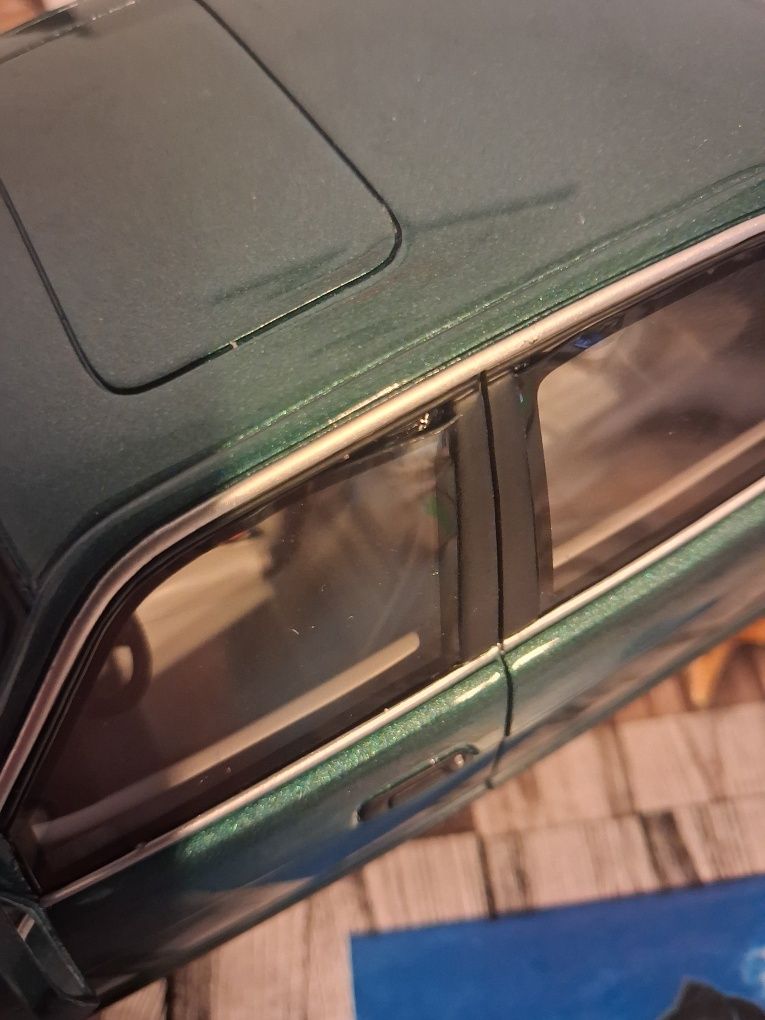 Bmw m5 e34 Otto 1:18 kolekcjonerski