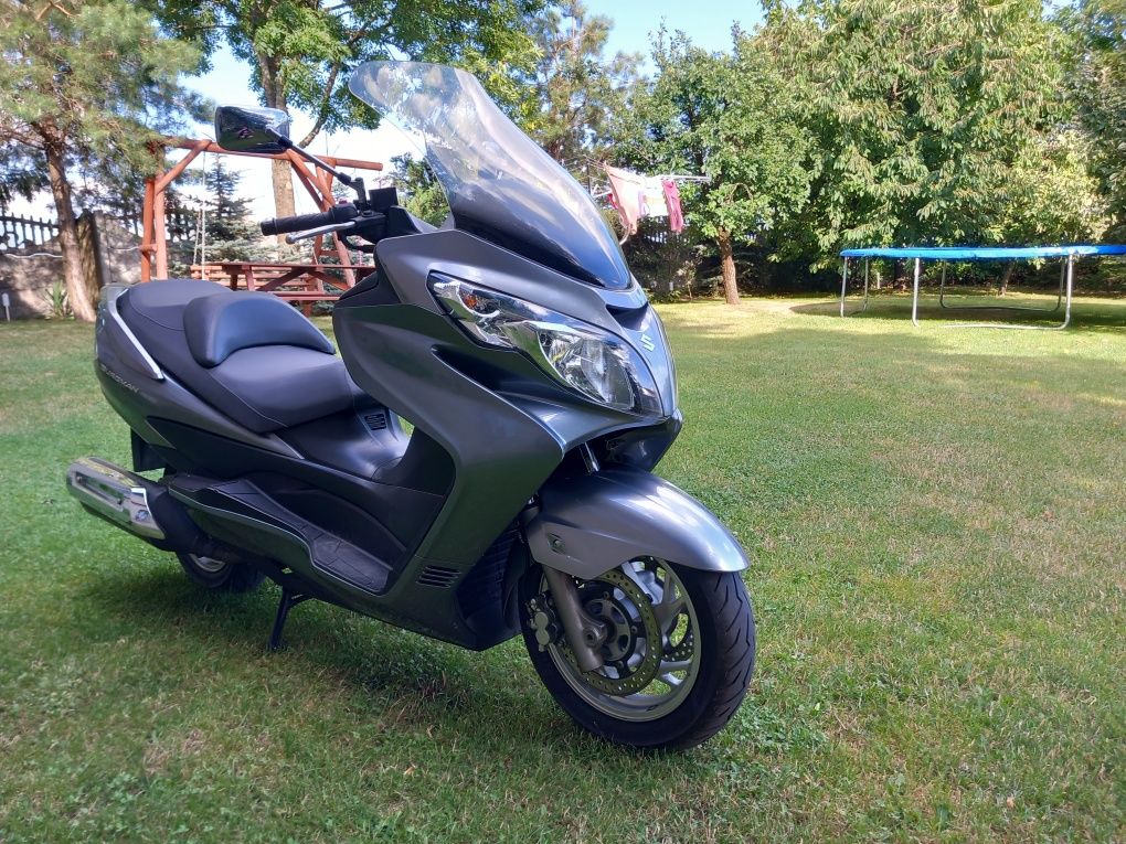 Suzuki Burgman 400