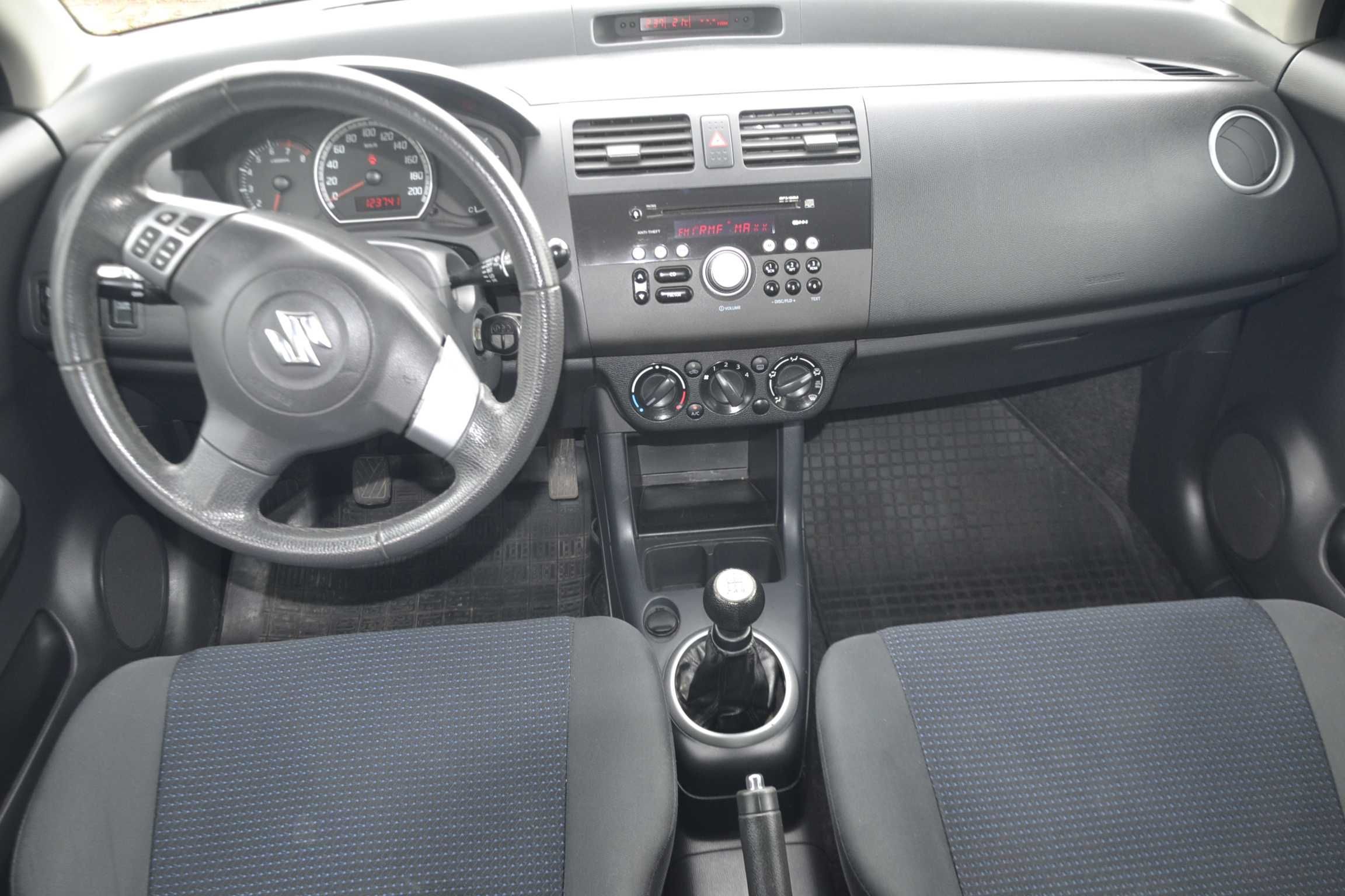 Suzuki Swift 1,6 16V Moc 92KM Klima Krajowy Stan B.D. prze 123tys.km