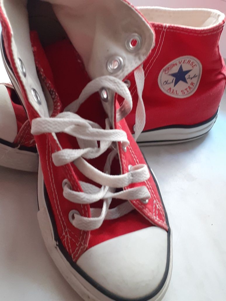Czerwone trampki Converse za kostkę rozmiar 34