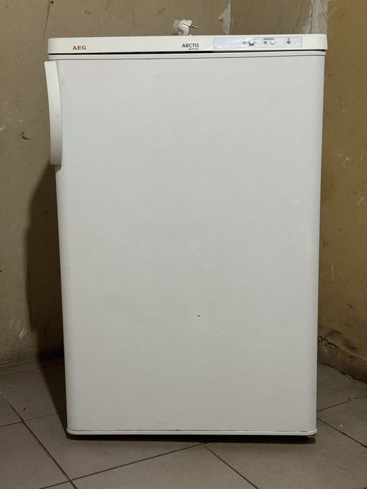 Морозильна камера AEG Arctis