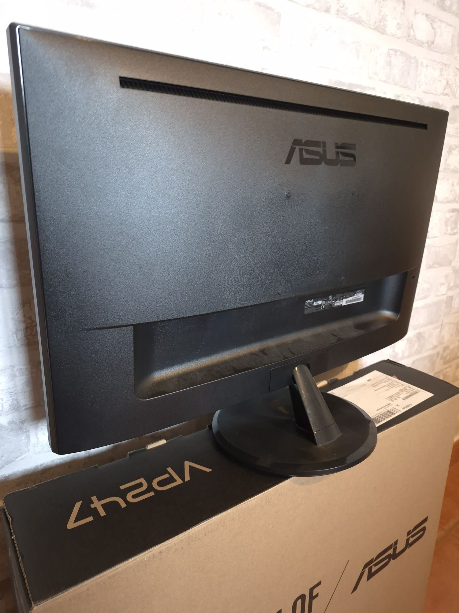 Monitor 24 polegadas Asus.