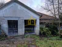 Quinta para Reconstruir com Terreno em Garfe
