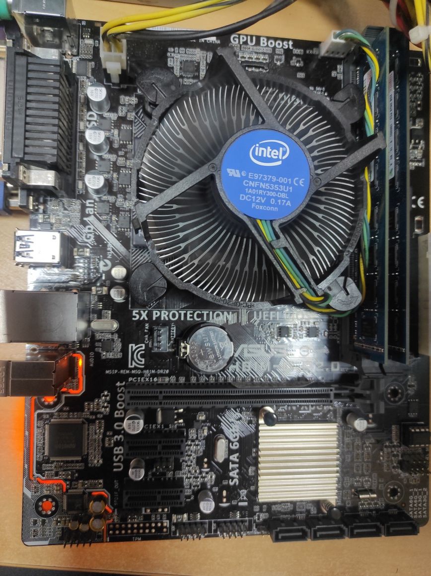 Материнская плата ASUS H81M-D R2.0 (s1150)/g3240/4gb ddr3