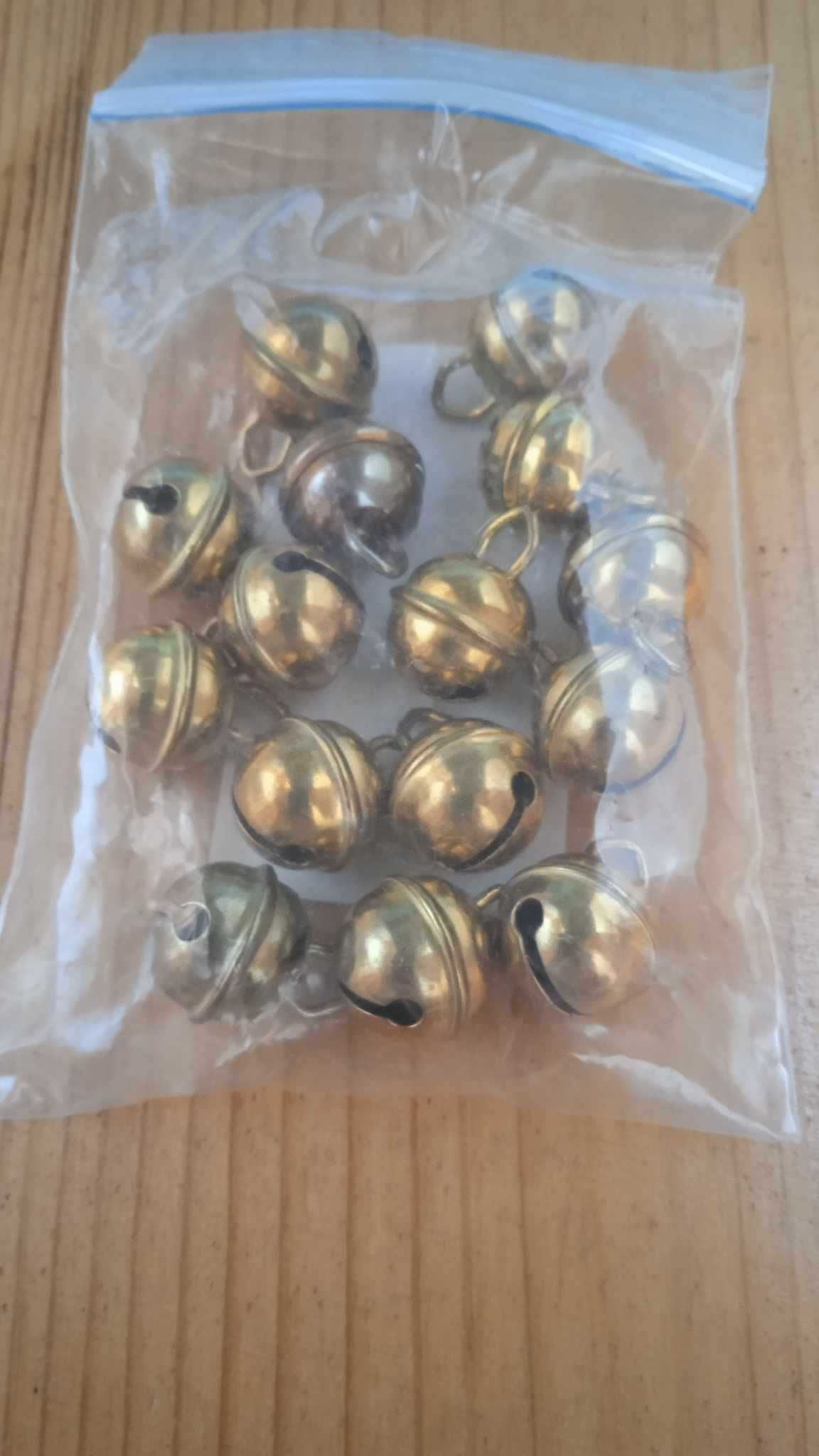 Dzwoneczki metalowe 15 sztuk