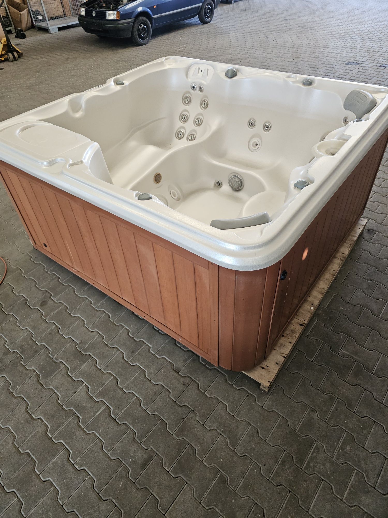 Sundance spas certa jakuzi jacuzzi całoroczne taras ogrod