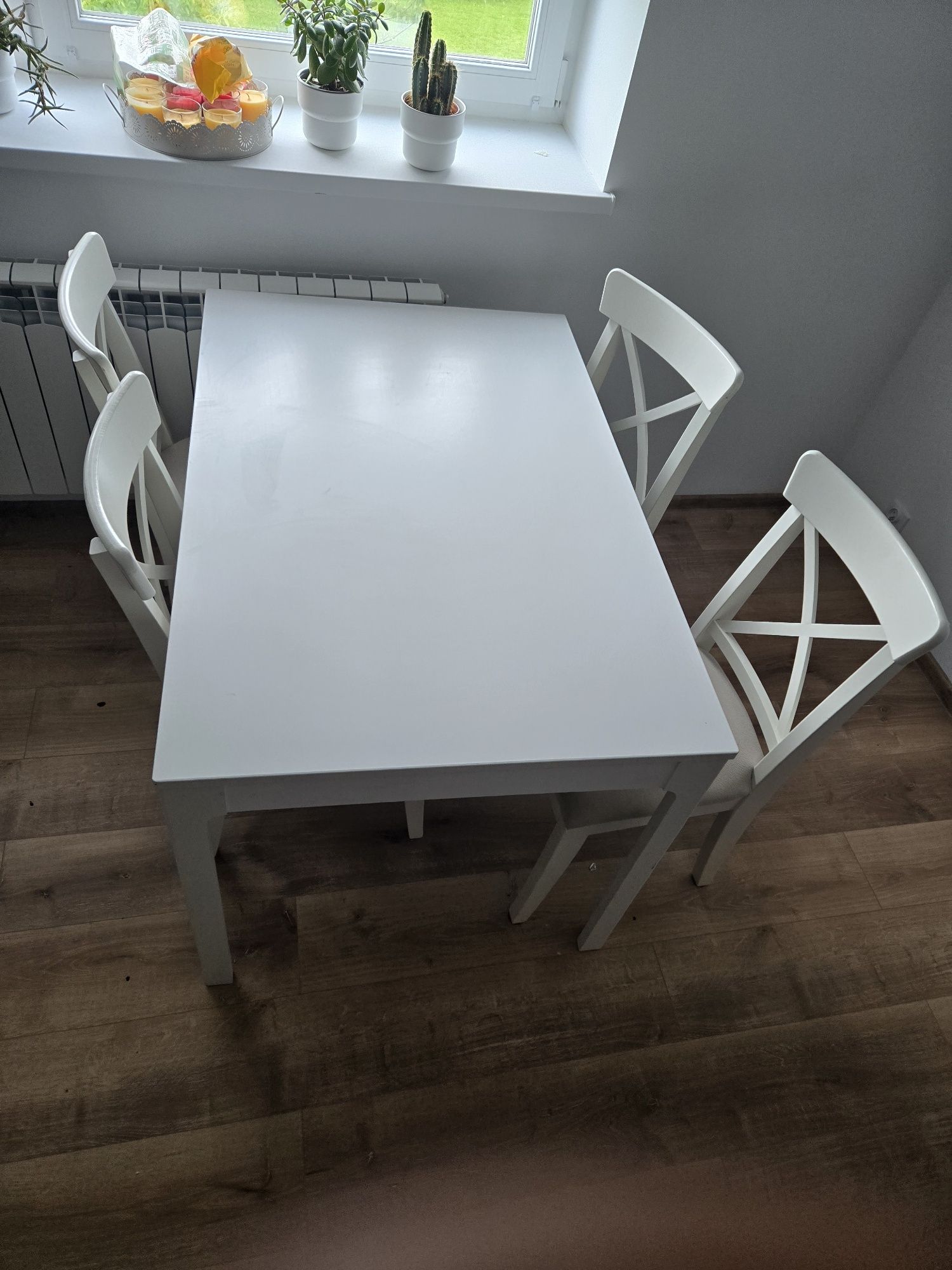Stół + 4 krzesła ikea stan idealny