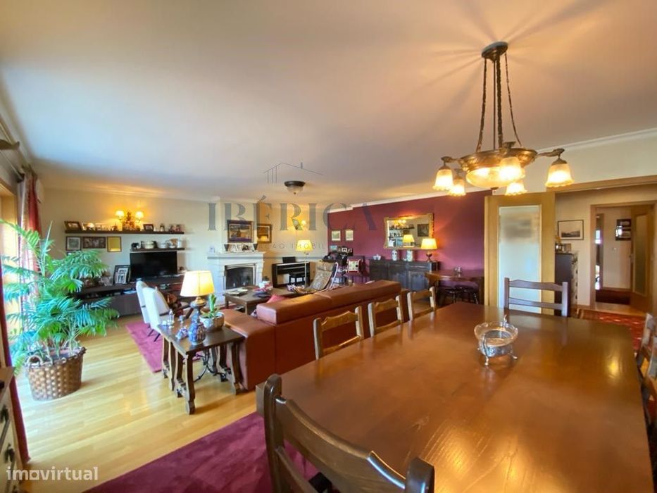 Fantático PENTHOUSE T4 Recuado Centro de Gaia junto ao metro