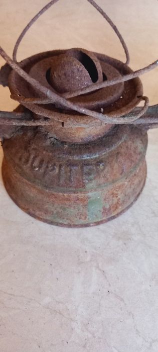 Stare lampy niekompletne