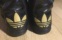 Botas Tennis Adidas, pretas e douradas, n.38