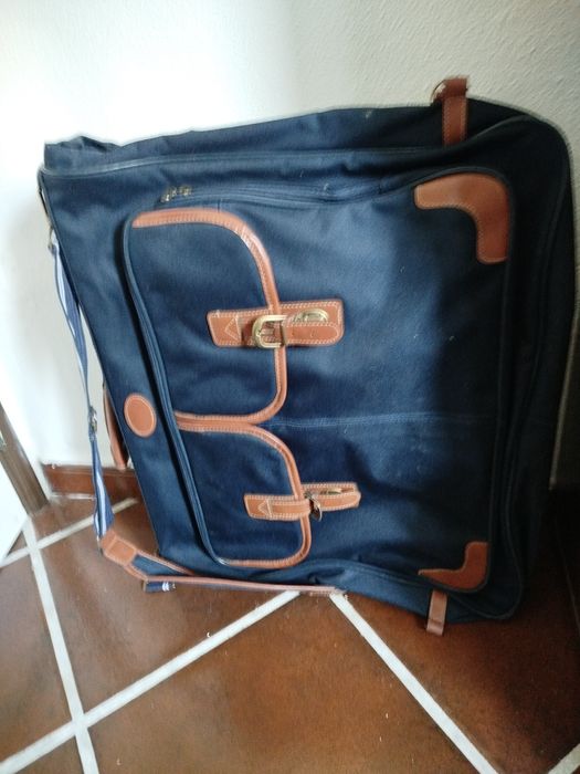 Porta fatos azul de viagem