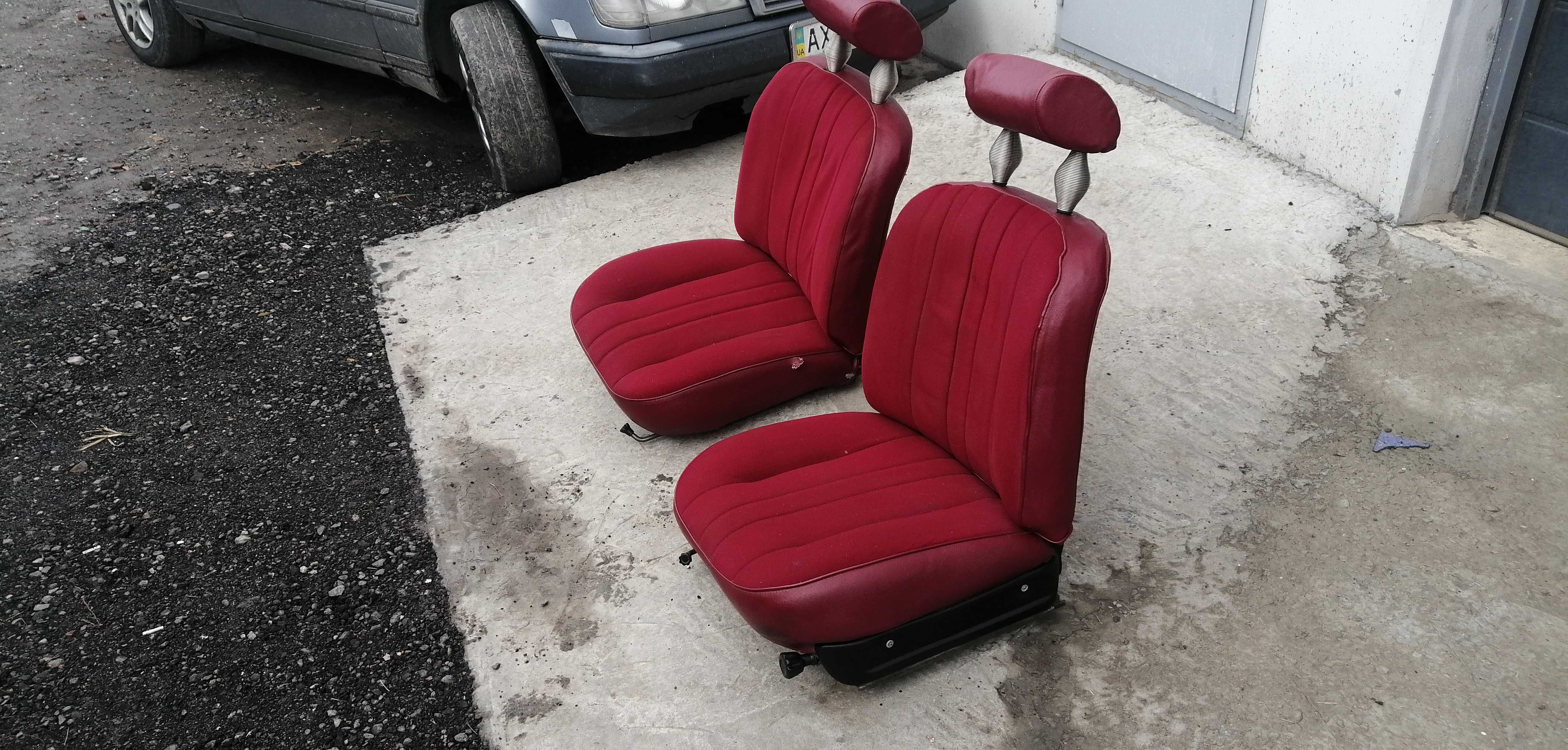Продам красные сидения ВАЗ 2106 в отличном состоянии!