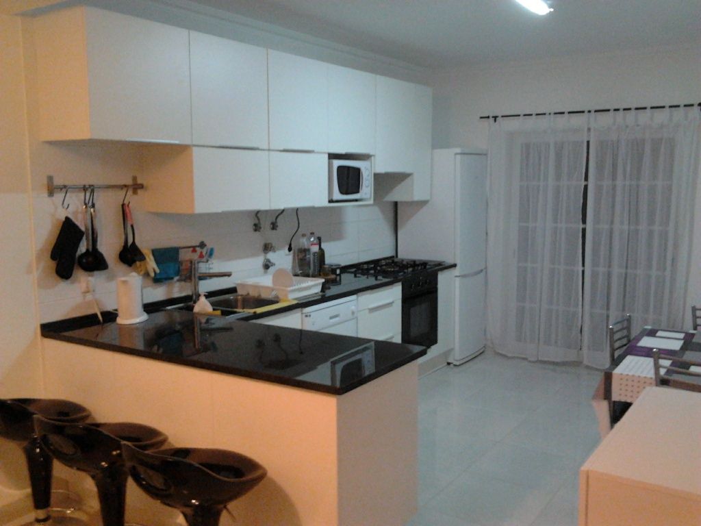 Quarto Estoril (inf.só telefone)