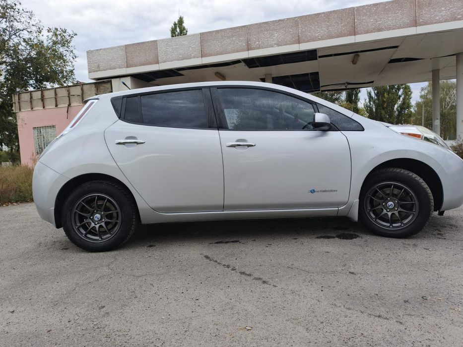 Nissan leaf 2014 Вебасто, рестайлінг.