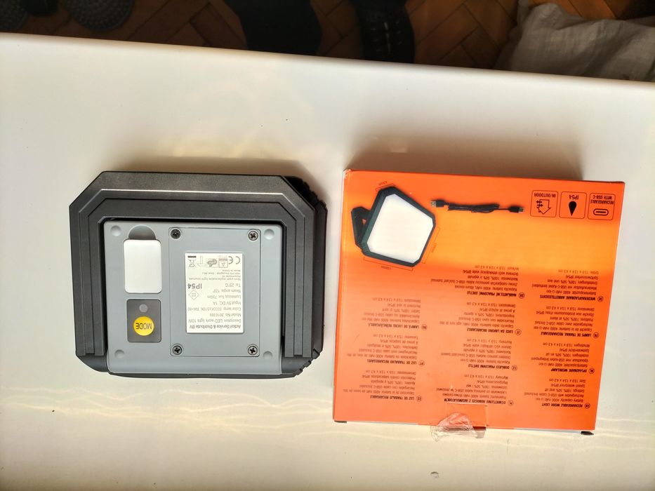 Светильник  лед супер 10 watt 700 lumen  Германия , новый