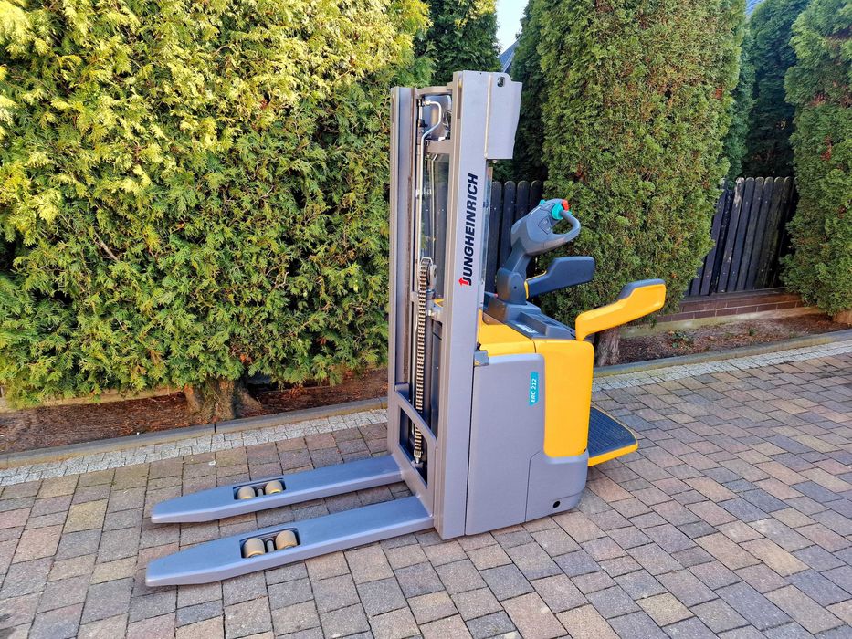 Jungheinrich ERC212 Wolny Skok 290cm Wózek elektryczny widłowy Li-ion