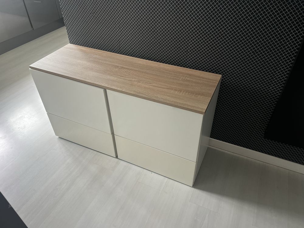 2 szafki IKEA mogące tworzyc calość