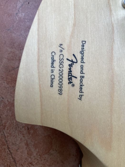 Squier Stratocaster Affinity + Bolsa — 120€