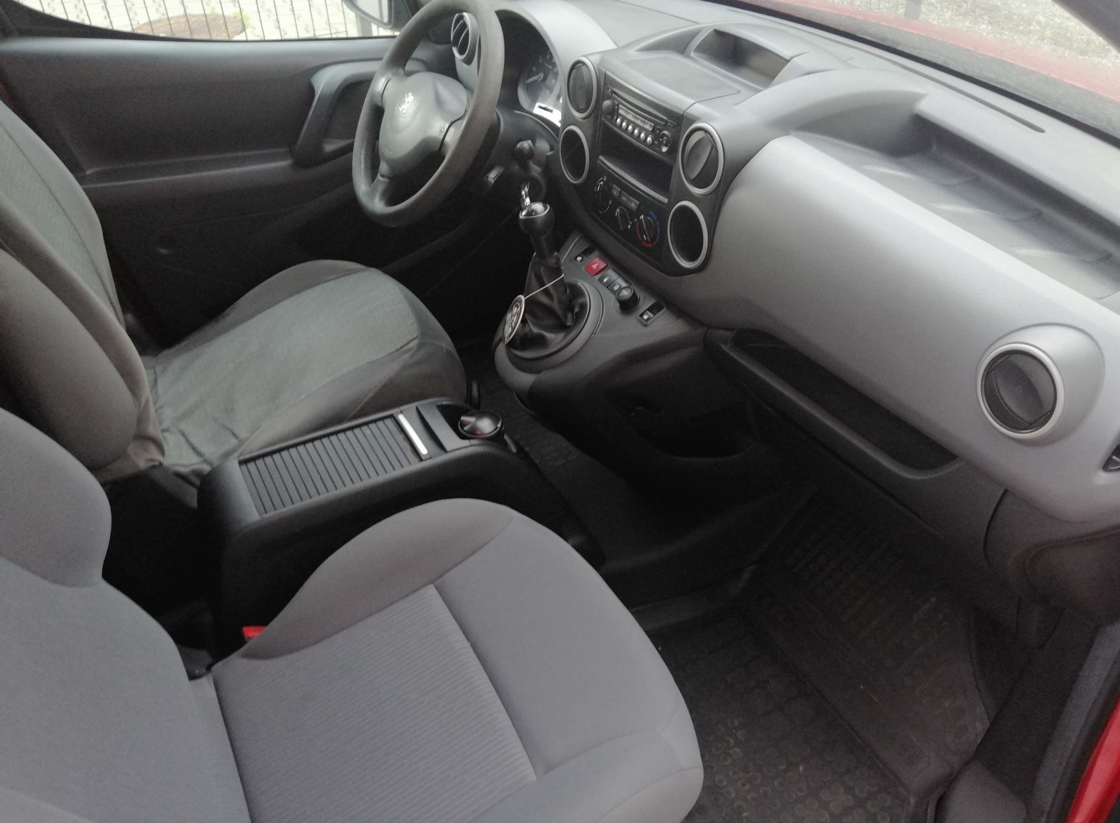 Peugeot Partner 1,6 HDI 90KM 2015r pierwszy właściciel